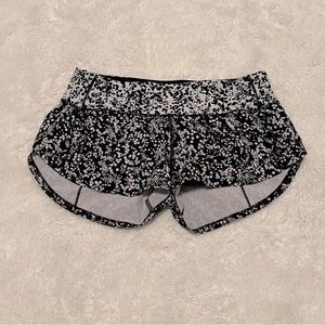 Lululemon Spotted Black and White sporty shorts